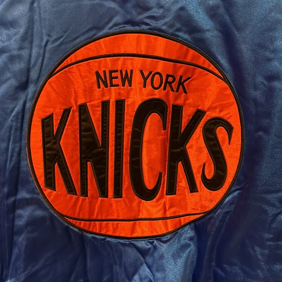 Men's New York Knicks Performance Jacket - Blue and Orange - Picture 3 of 11